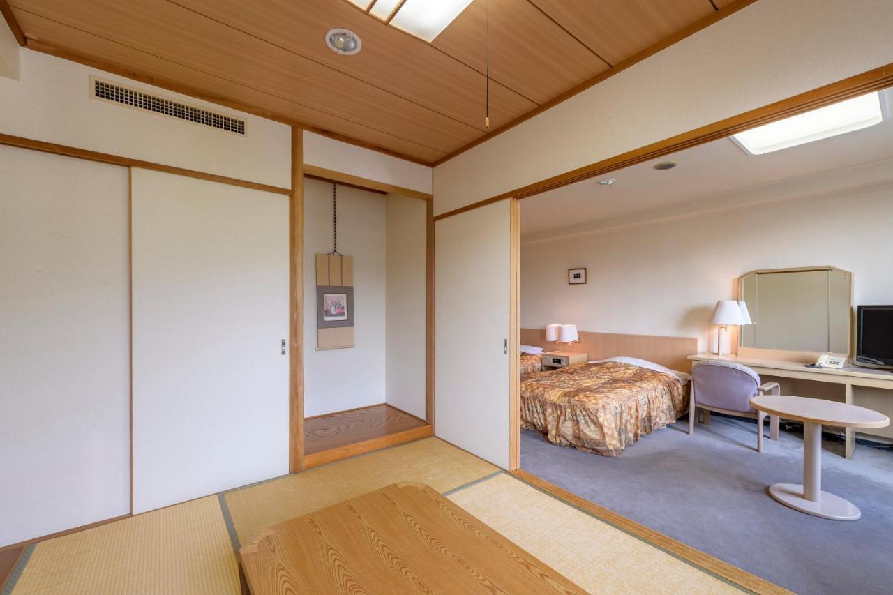 Hotel Tagawa Яманути Экстерьер фото